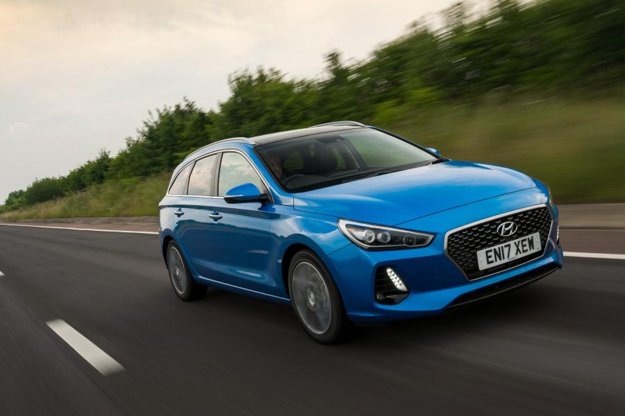  Hyundai i30 Tourer 2017 года  (UK) (фото 26 из 36)